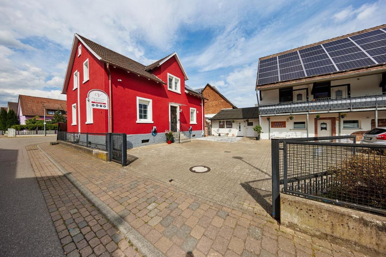 Nur 10 Gehminuten Vom Europapark & Rulantica - W9 Rust Luaran gambar